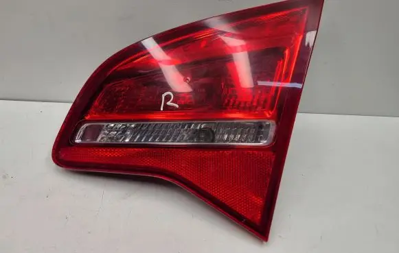 Opel Meriva B Tailgate rear/tail lights 13260841 0284510161
