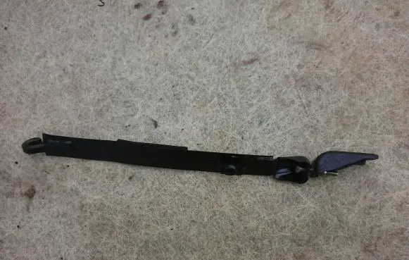 Jaguar XJ X300 Fuel tank mounting bracket B10J