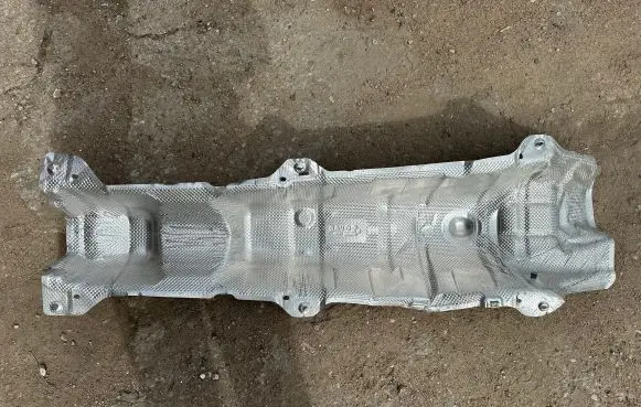 Citroen C4 III e-C4 Exhaust heat shield 9836170780