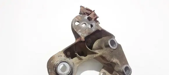 Audi A4 S4 B5 8D Engine mounting bracket 4b0199352a