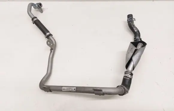 Mercedes-Benz CLA C117 X117 W117 Engine coolant pipe/hose A1332000951