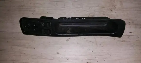 Fog light switch