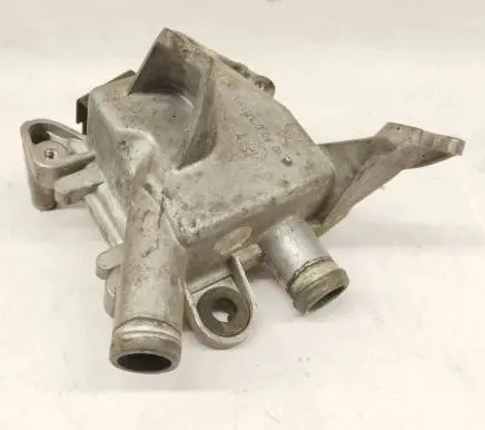 Mercedes-Benz E W210 Other engine bay part 6111500304 A6111500304