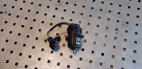 Audi 80 90 S2 B4 Accelerator pedal position sensor 0205001017