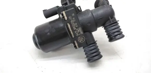 BMW 5 E60 E61 Coolant heater control valve 6920226