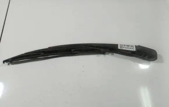 Mitsubishi Grandis Rear wiper blade arm 