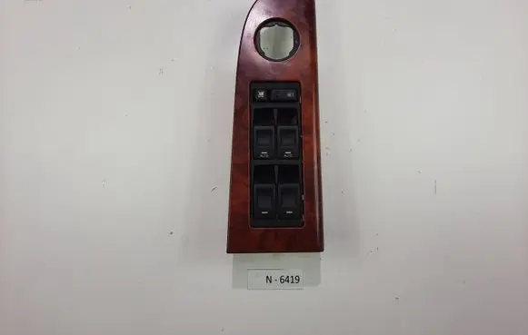 Jeep Commander Electric window control switch 04602736AA