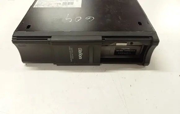 Peugeot 407 CD/DVD changer 9647427980 286622901 CDC400