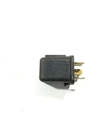 Opel Frontera A Other relay 8942184970 MR5A001A1