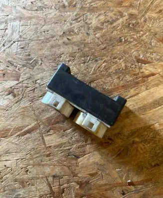Volkswagen Transporter - Caravelle T4 Coolant fan relay 701919506 899978000