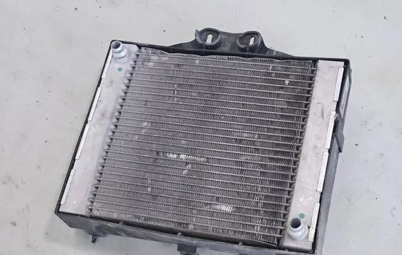 BMW M6 Coolant radiator 2284275 1711 Y0610001