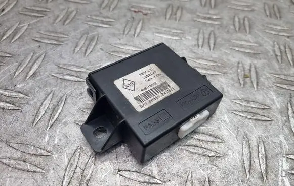 Renault Scenic III - Grand scenic III Alarm control unit/module 4M5418R0B