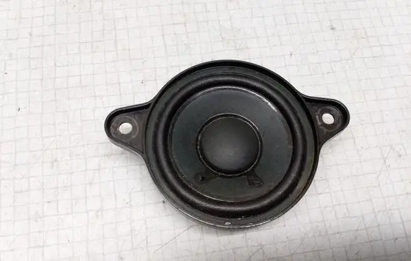 Mercedes-Benz E W211 Panel speaker A2118203002