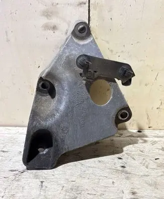 BMW 3 E92 E93 Engine mounting bracket 6777061 22116777061