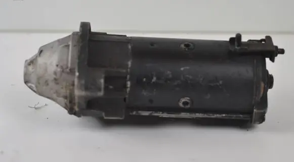 Volkswagen PASSAT B5 Starter motor
