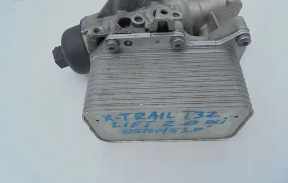 Nissan X-Trail T32 Oil filter mounting bracket 8201005241