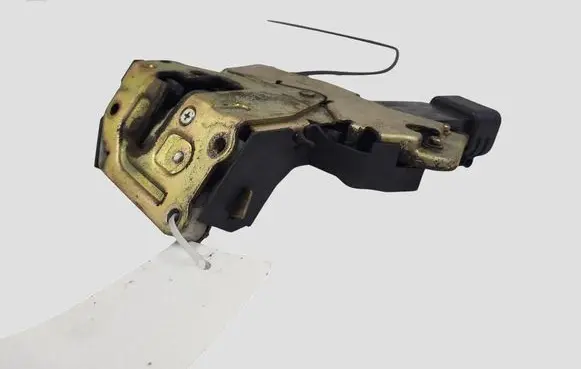 Toyota Previa (XR30, XR40) II Rear door lock