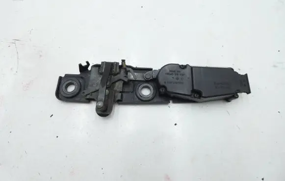 Volkswagen Eos Tailgate/trunk/boot lock/catch/latch 1Q0827383B