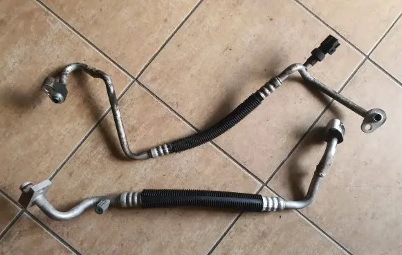 Jeep Grand Cherokee (WJ) Air conditioning (A/C) pipe/hose SAEJ2064