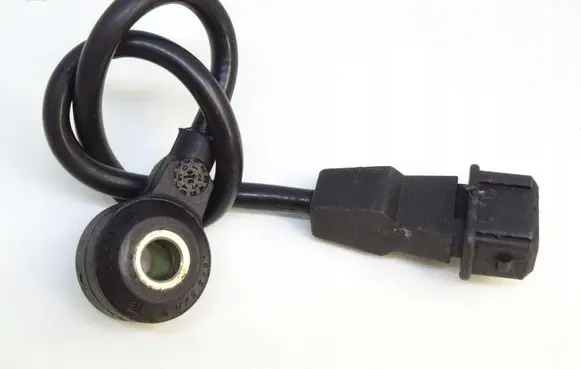 Opel Omega A Detonation knock sensor 90411972