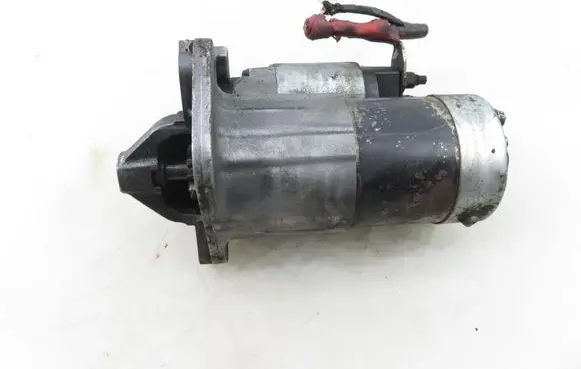 Renault Megane II Starter motor M000T87881 8200584675B