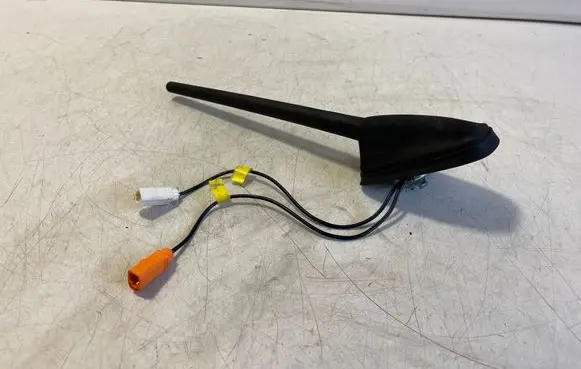 Peugeot Expert Aerial GPS antenna 83848900