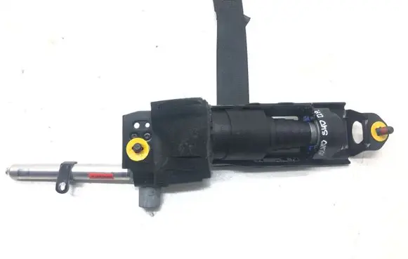 Volvo S40 Front seatbelt 8639692