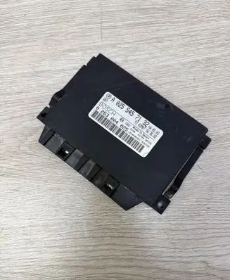 Mercedes-Benz E W211 Parking PDC control unit/module A0255457132 1039E00351 0263004025