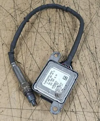 Mercedes-Benz V Class W447 Lambda probe sensor A0009058411