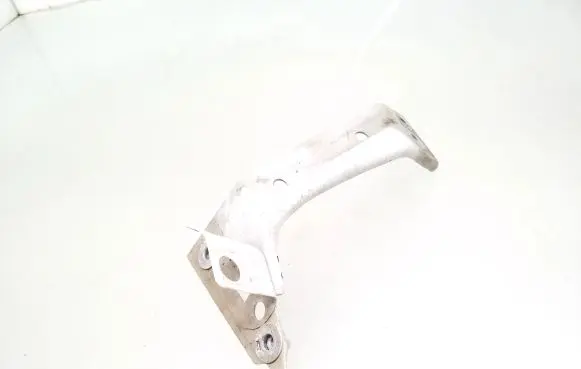 Volkswagen PASSAT B8 Fender mounting bracket 3G0821141