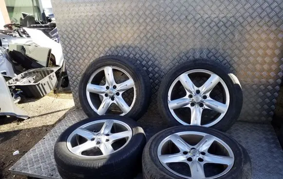 KIA Sportage R17 alloy rim 