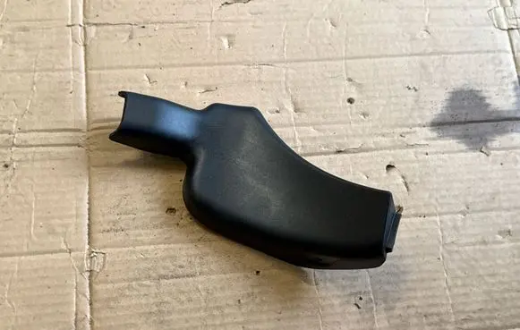 Land Rover Range Rover Velar Tailgate trim J8A244250AD