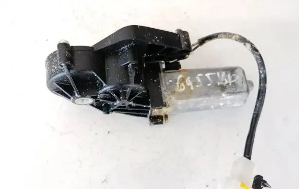 Mercedes-Benz E W211 Seat adjustment motor 0390203209
