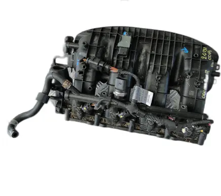Volkswagen Golf VII Intake manifold 06K133201R