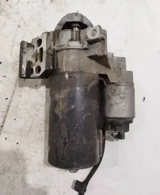 BMW 5 F10 F11 Starter motor 001148509 8574102
