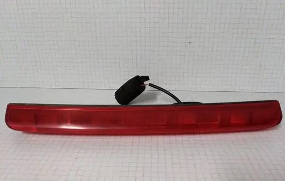 Toyota Avensis T250 Third/center stoplight