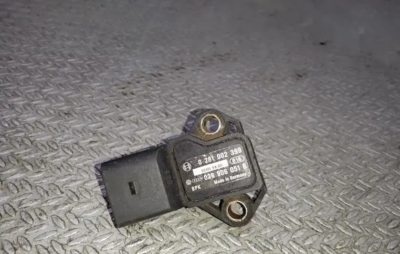 Seat Ibiza IV (6J,6P) Air pressure sensor 0281002399 038906051B