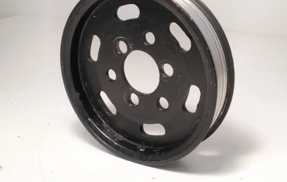 Skoda Octavia Mk1 (1U) Power steering pump pulley 038145255B