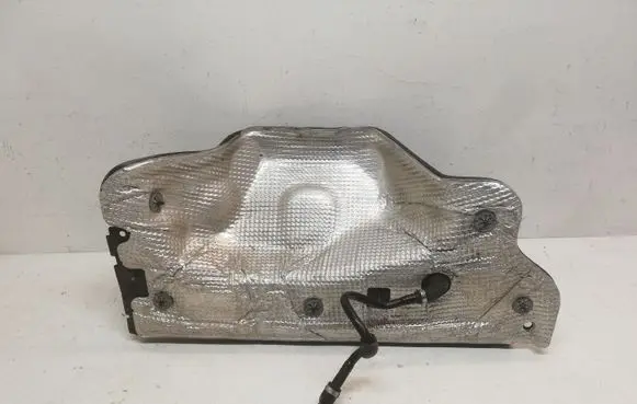 Audi Q5 SQ5 Heat shield in engine bay 8R0804165A