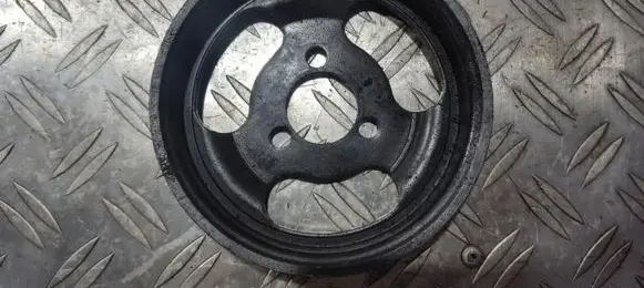Opel Vectra B Water pump pulley 90502887