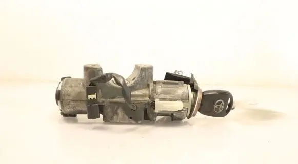 Toyota Avensis Verso Ignition lock