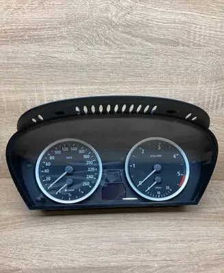 BMW 5 E60 E61 Speedometer (instrument cluster) 6958600 110080213371