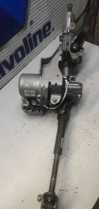 Steering wheel axle set