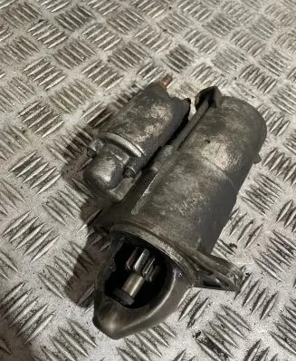 Opel Zafira B Starter motor