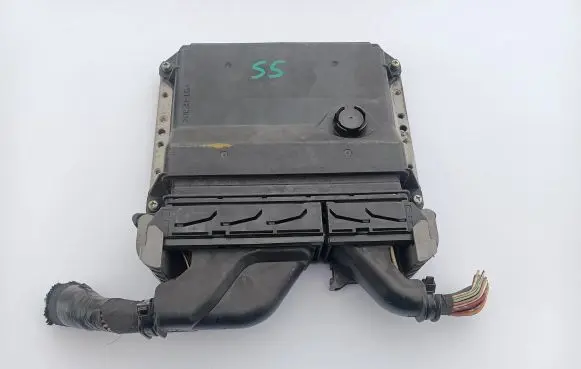 Toyota Verso Engine control unit/module 896610F133 MB2759005270