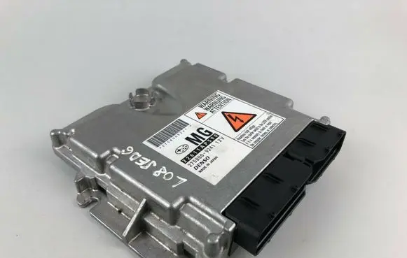 Subaru Legacy Engine control unit/module 22611AP590