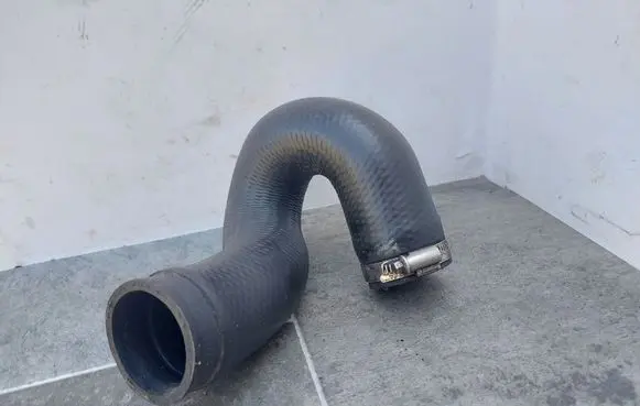 Audi A4 S4 B6 8E 8H Intercooler hose/pipe 8E0145745