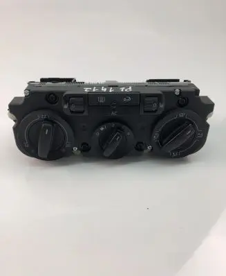Volkswagen Touran I Climate control unit 1K1820045B