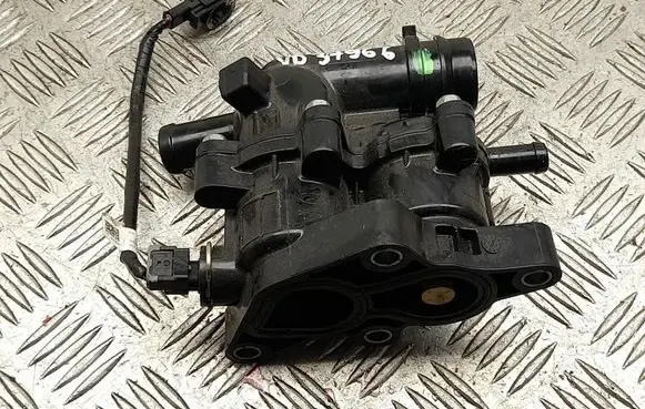Hyundai Kona II Thermostat housing 