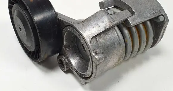 Volvo C70 Timing belt tensioner 30650957